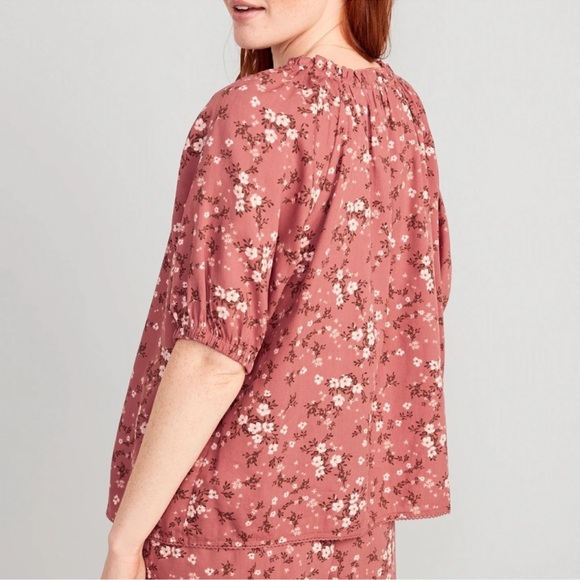NWT OLD NAVY Puff-Sleeve Floral Swing l Color: Red Floral SIZE  MEDIUM - Picture 3 of 6